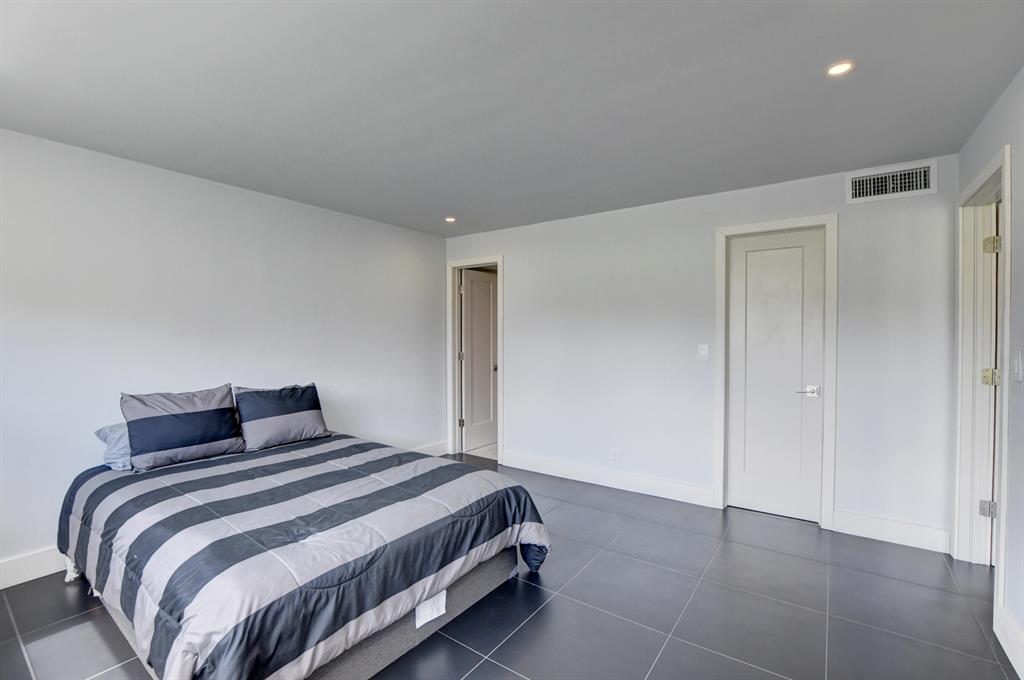 DEER CREEK COUNTRY CLUB - Residential