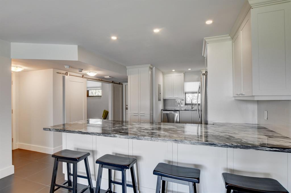 DEER CREEK COUNTRY CLUB - Residential