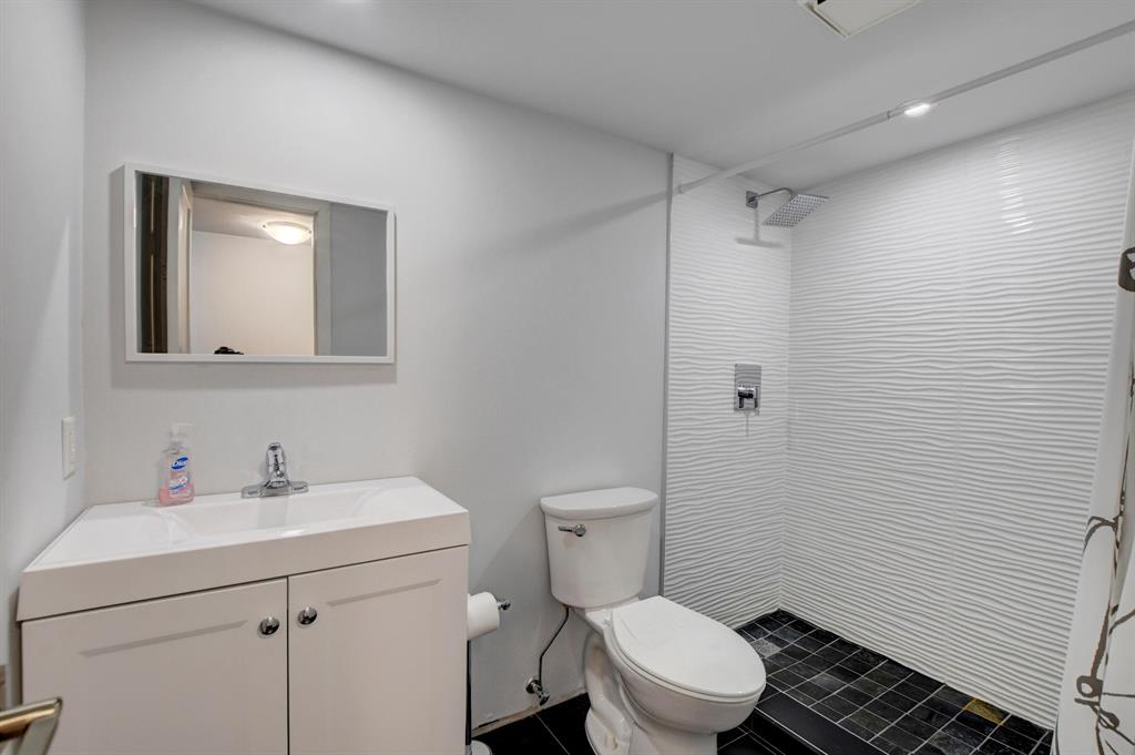 DEER CREEK COUNTRY CLUB - Residential