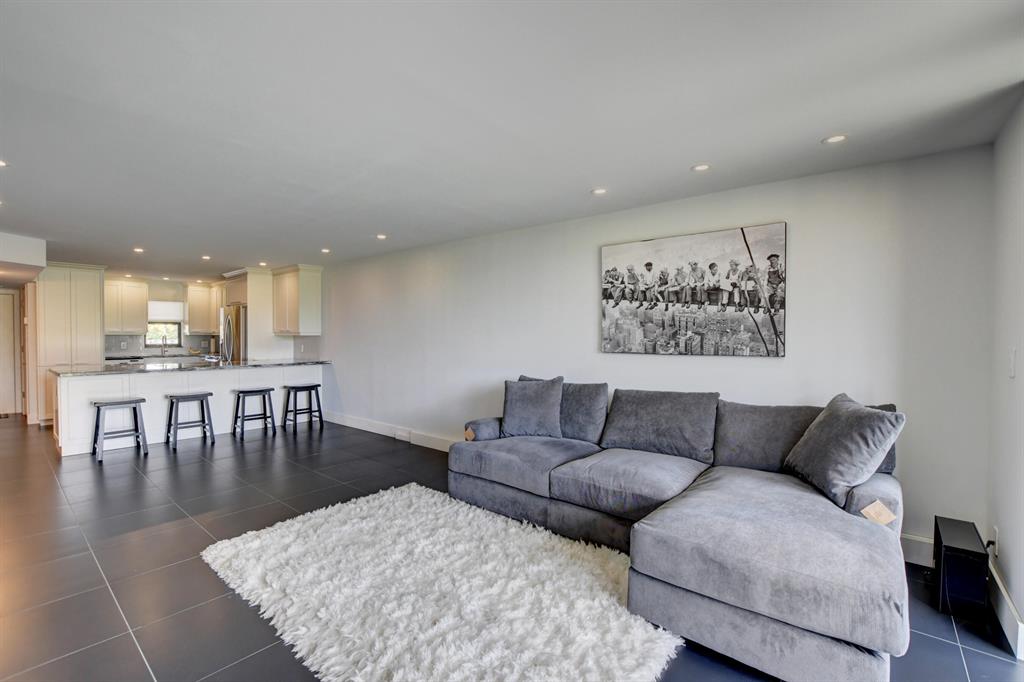 DEER CREEK COUNTRY CLUB - Residential