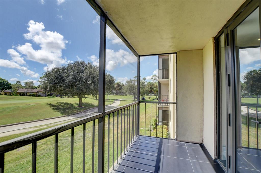 DEER CREEK COUNTRY CLUB - Residential