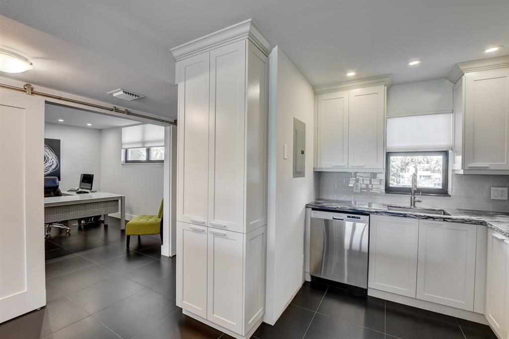 DEER CREEK COUNTRY CLUB - Residential