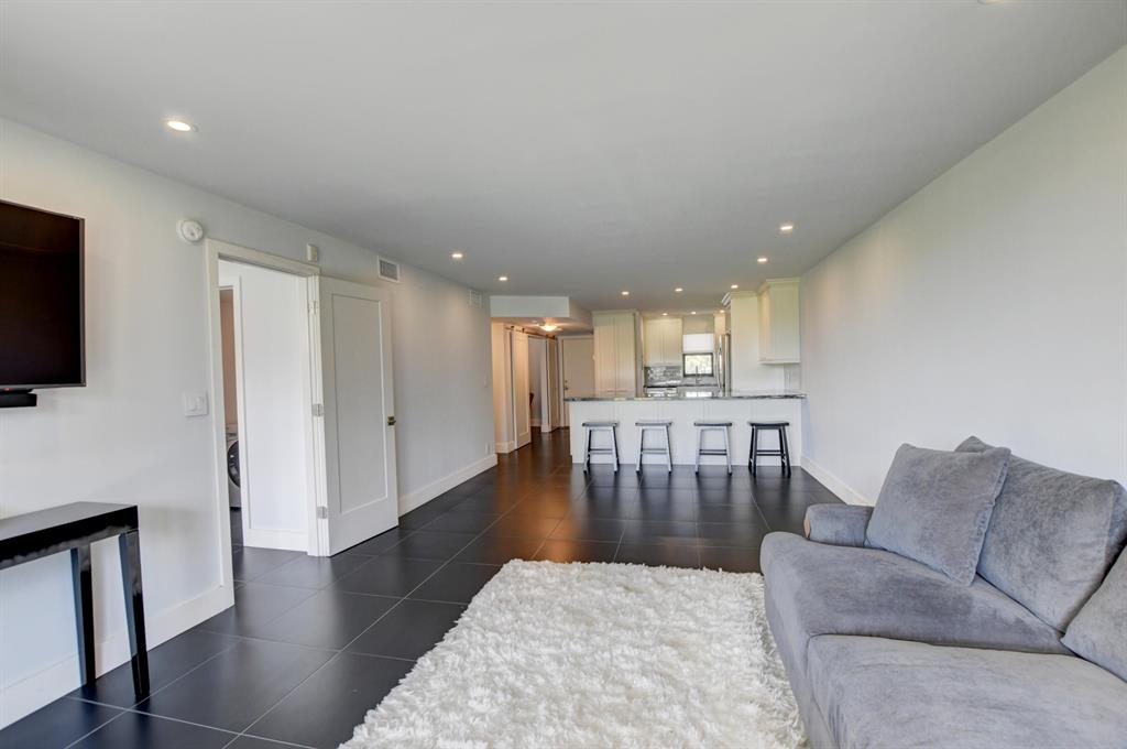 DEER CREEK COUNTRY CLUB - Residential