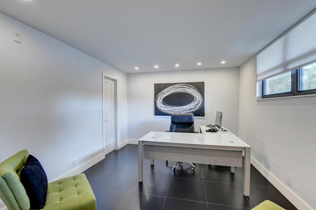 DEER CREEK COUNTRY CLUB - Residential