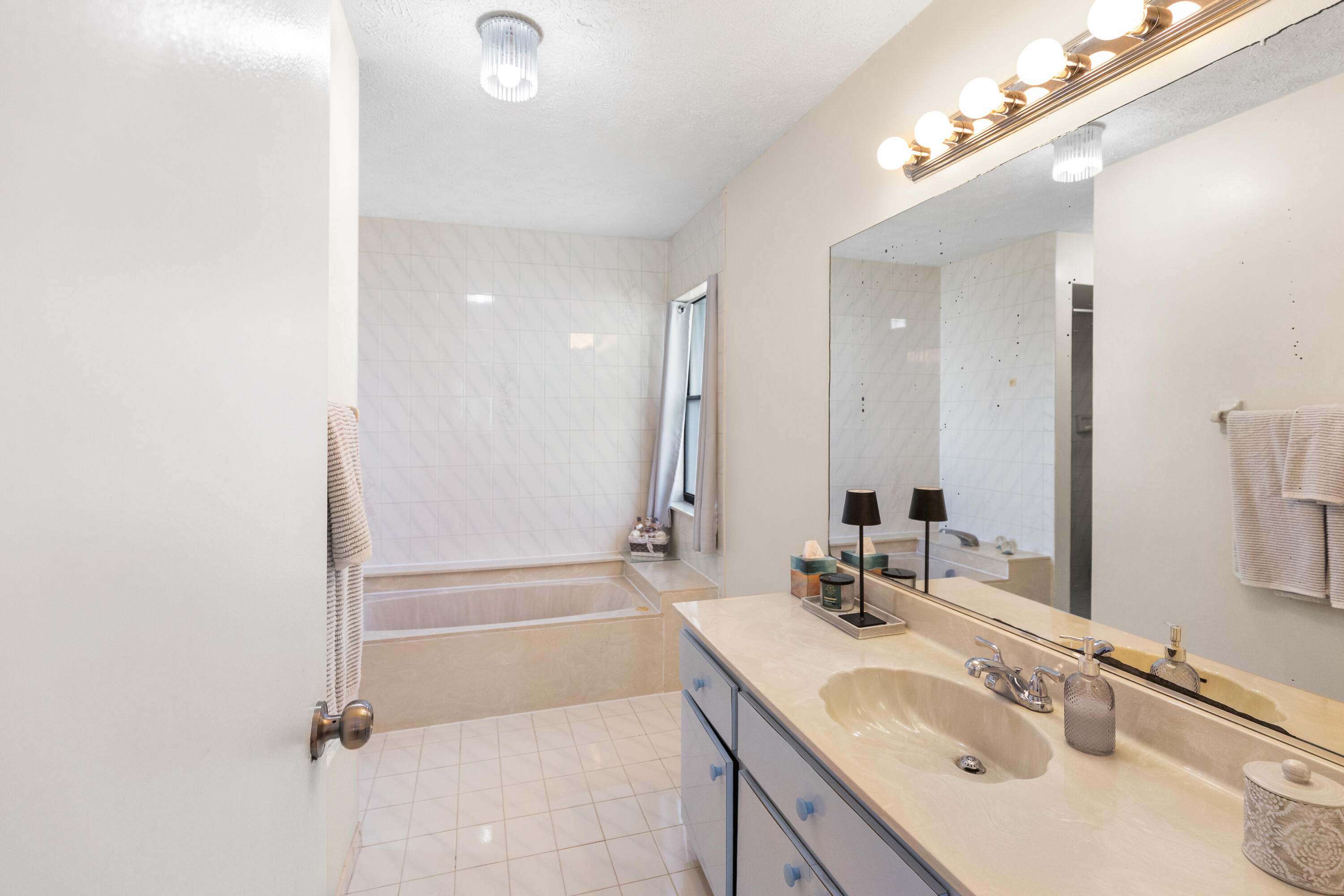 PORT ST LUCIE SECTION 27 - Residential