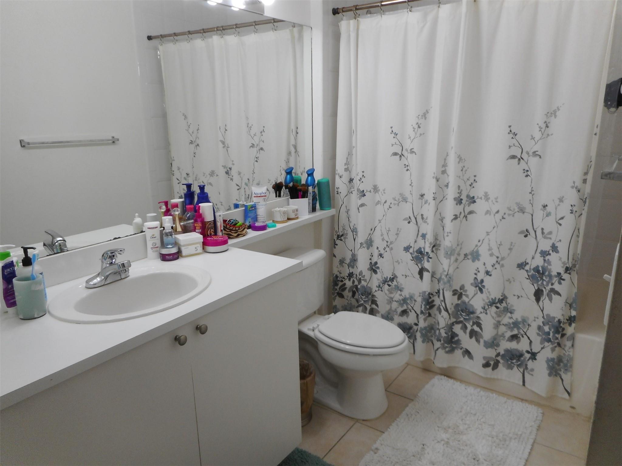 Saint Andrews Condo - Residential Lease