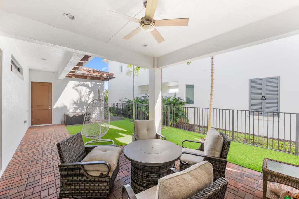 Photo of 13604 Dumont Road, Palm Beach Gardens, FL 33418 (MLS # R11090376)