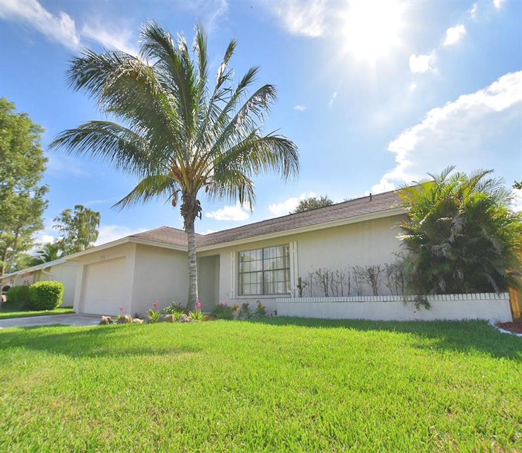 Photo of 174 Parkwood Drive, Royal Palm Beach, FL 33411 (MLS # R10755284)