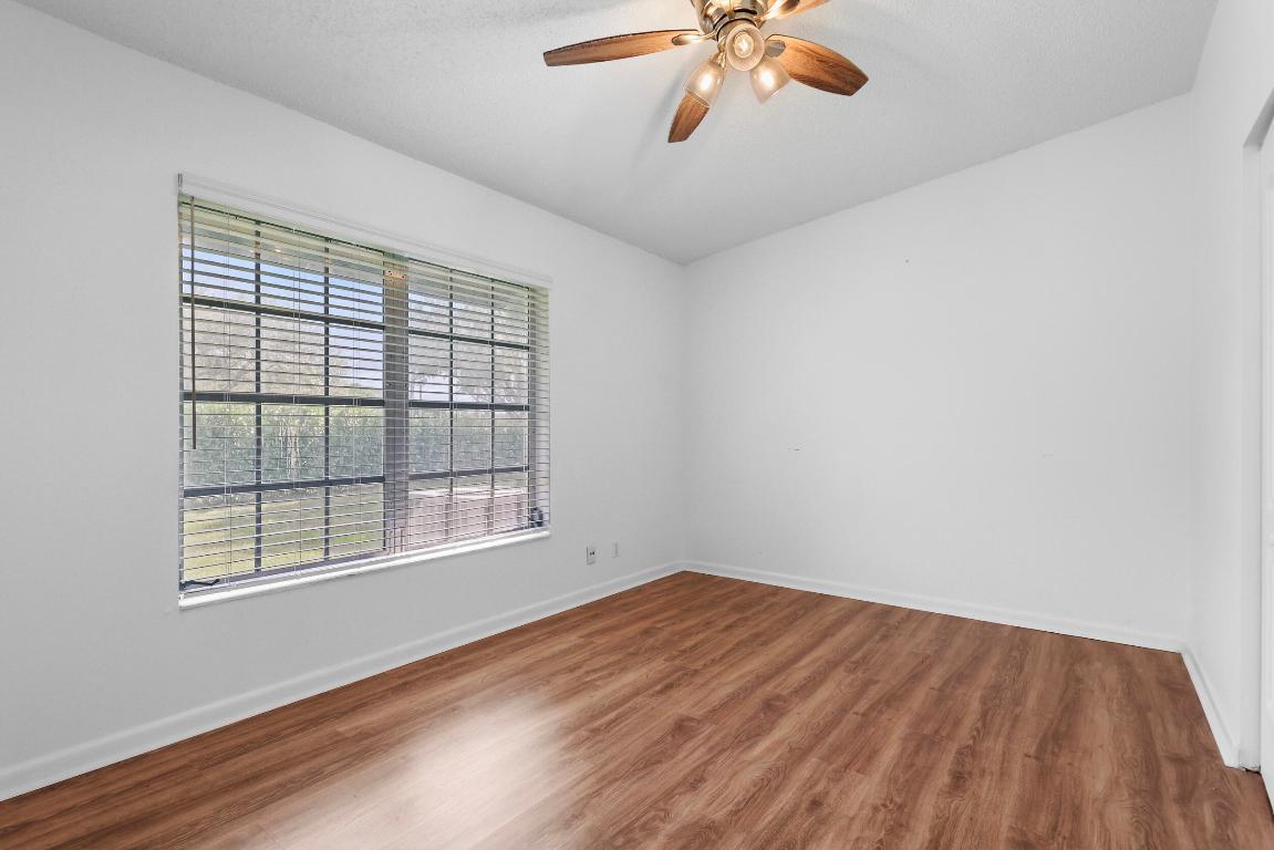 KINGS POINT 4 - Residential