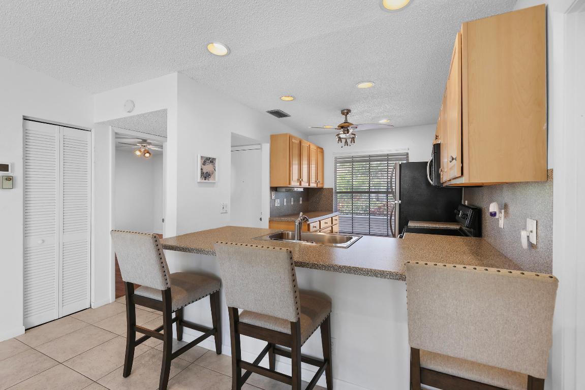 KINGS POINT 4 - Residential