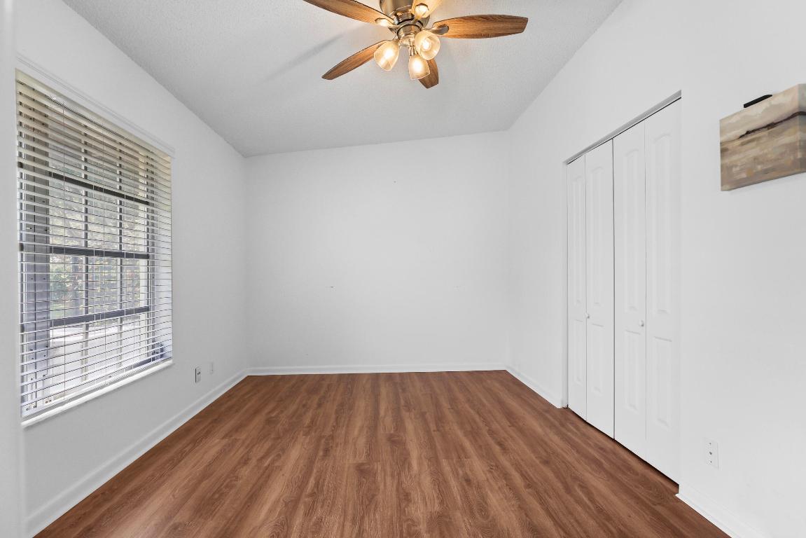 KINGS POINT 4 - Residential