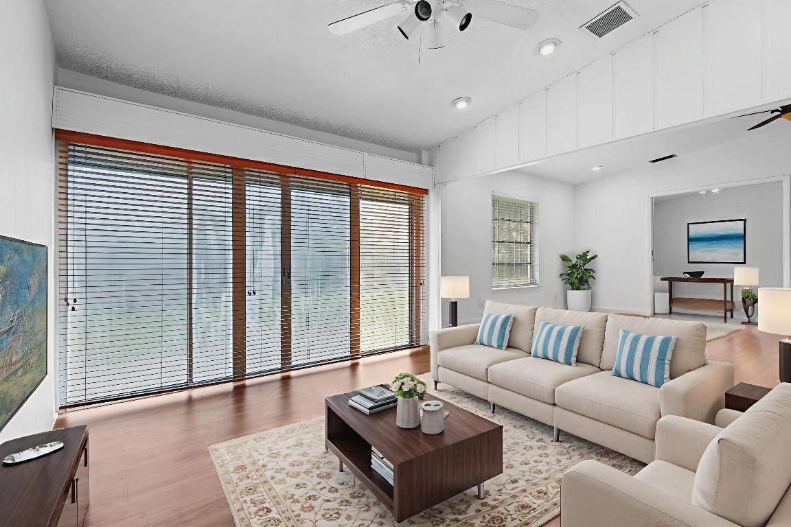 KINGS POINT 4 - Residential