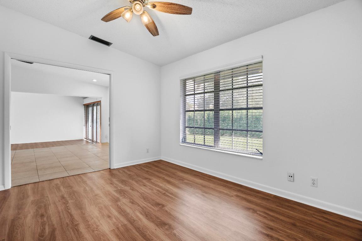 KINGS POINT 4 - Residential