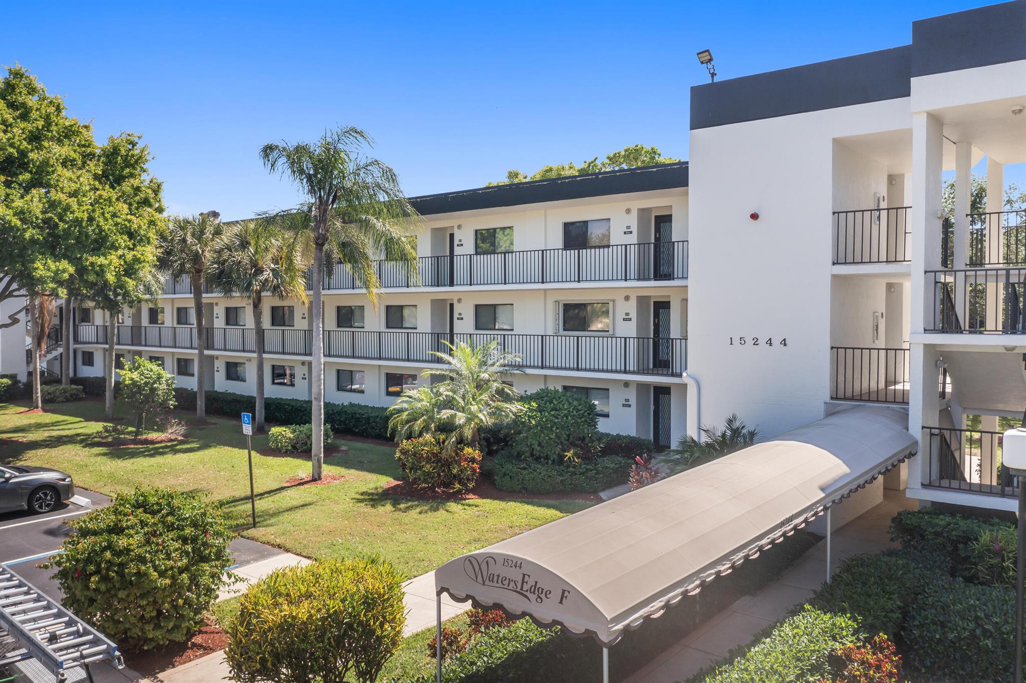 15244 Lakes Of Delray Boulevard 105