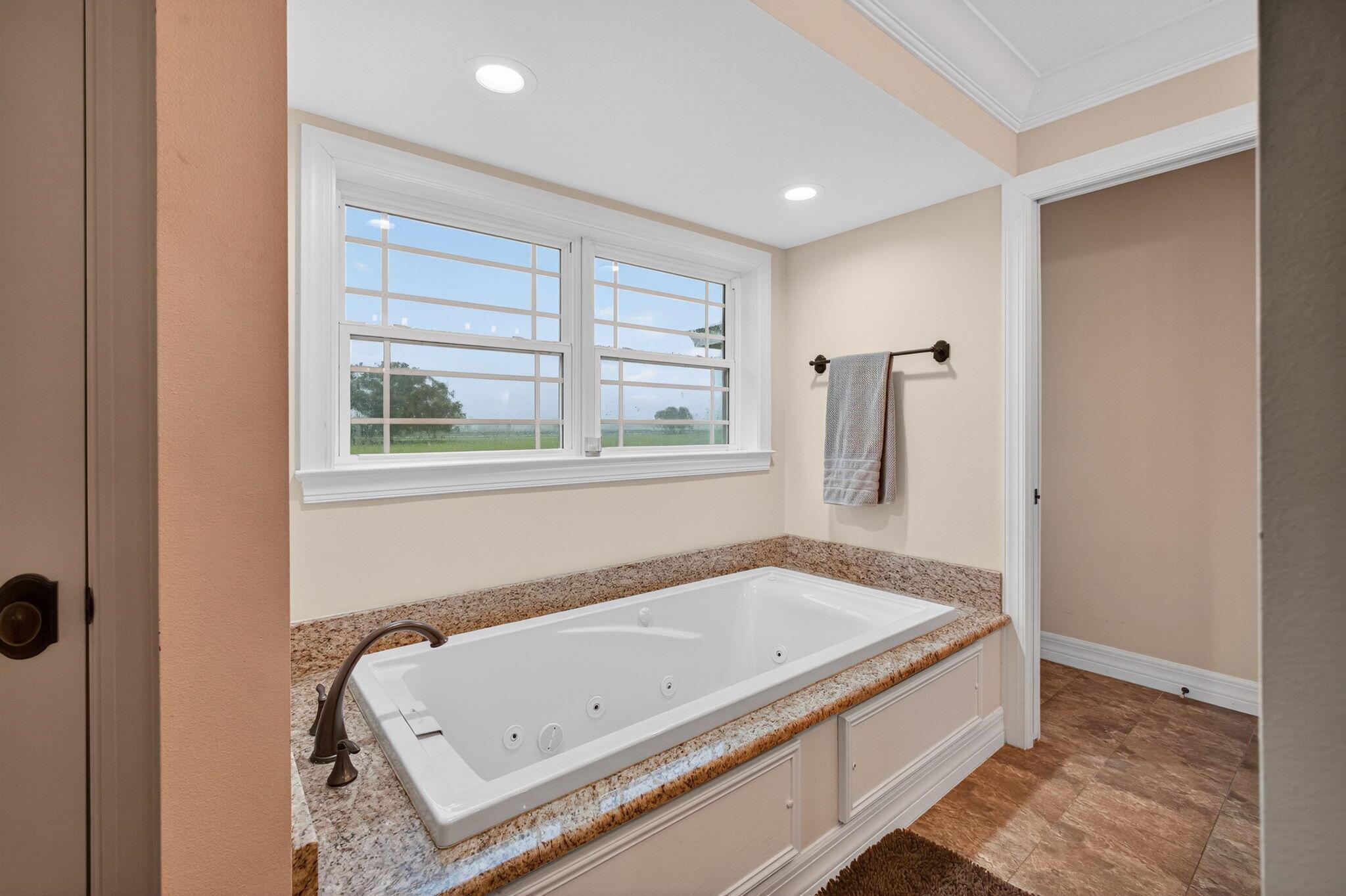 SUNCREEK RANCH - Residential