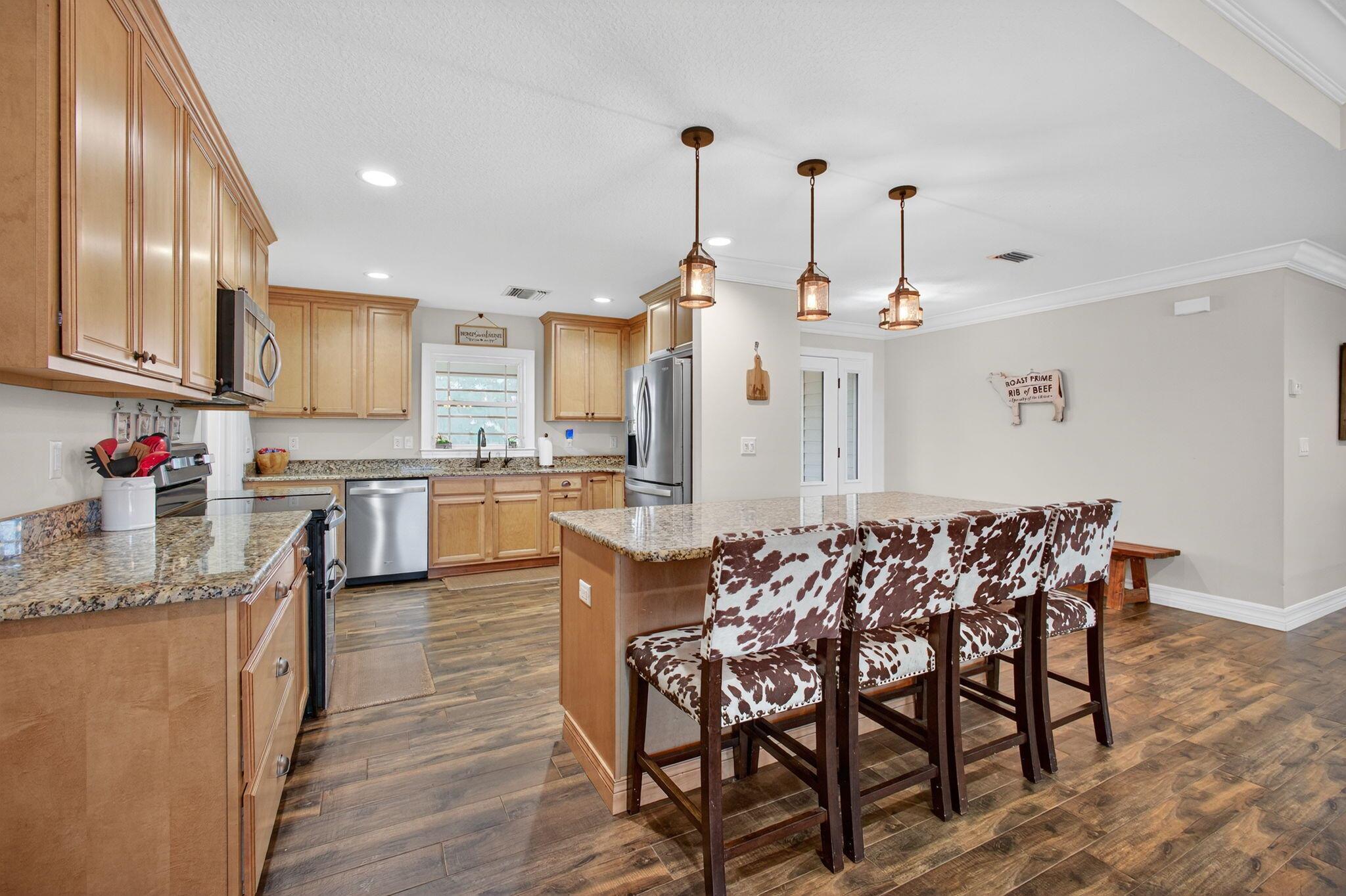 SUNCREEK RANCH - Residential