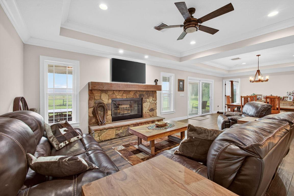 SUNCREEK RANCH - Residential