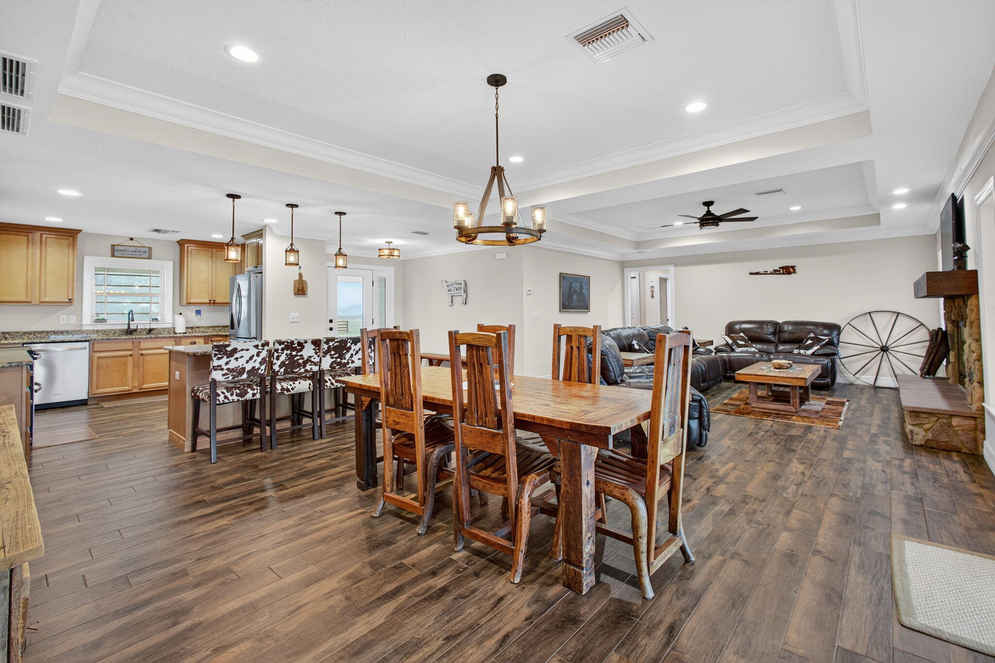 SUNCREEK RANCH - Residential