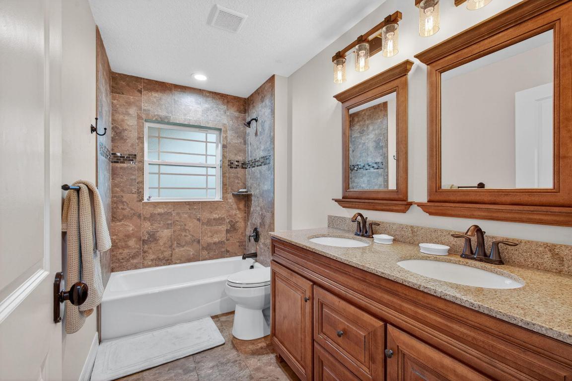 SUNCREEK RANCH - Residential