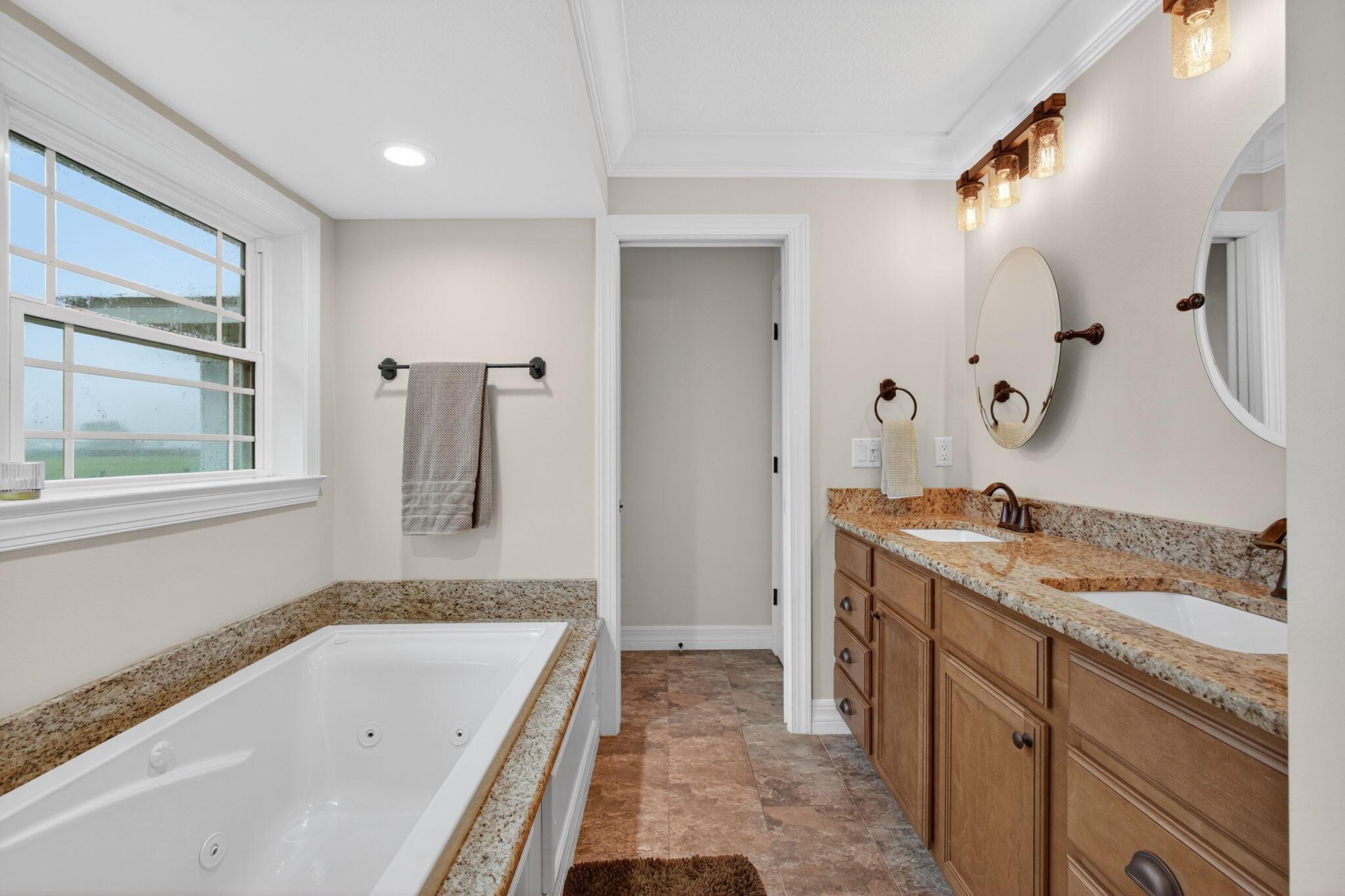 SUNCREEK RANCH - Residential