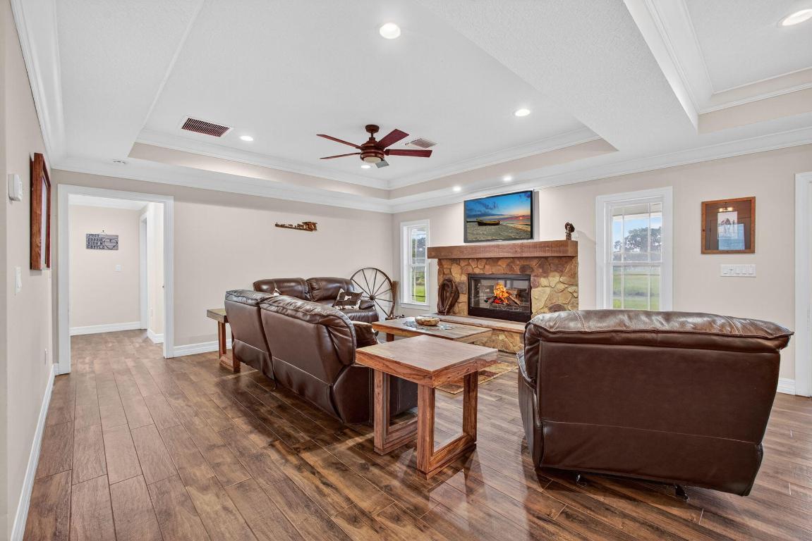 SUNCREEK RANCH - Residential