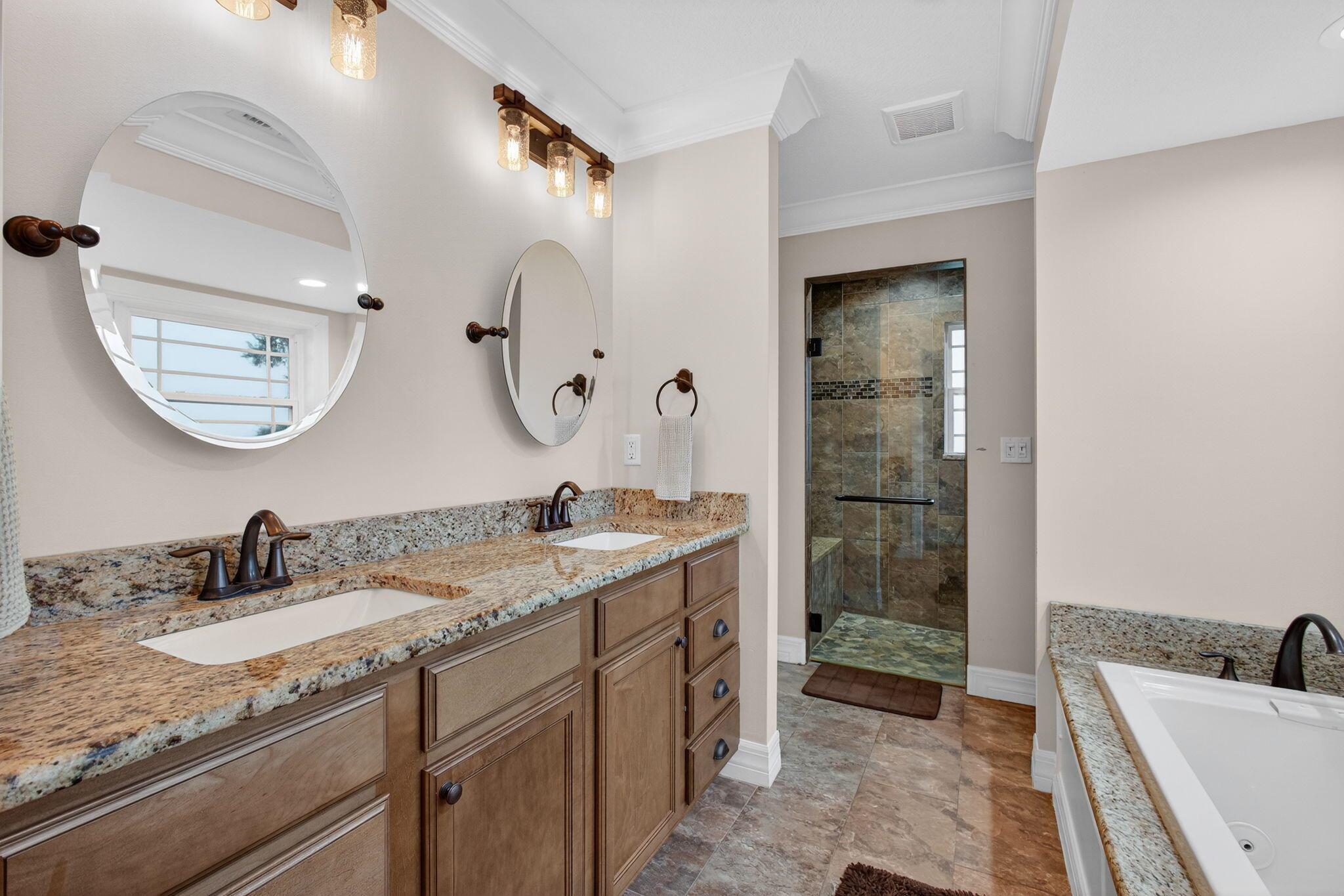 SUNCREEK RANCH - Residential