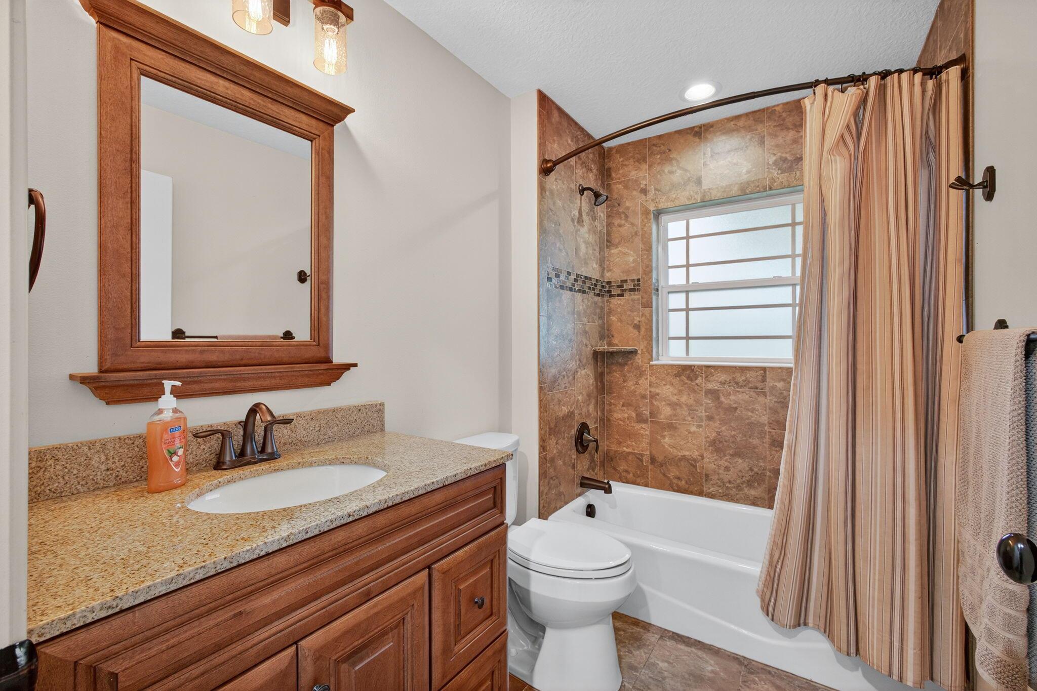 SUNCREEK RANCH - Residential