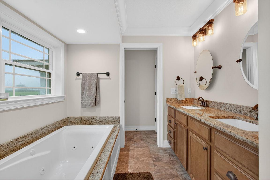 SUNCREEK RANCH - Residential