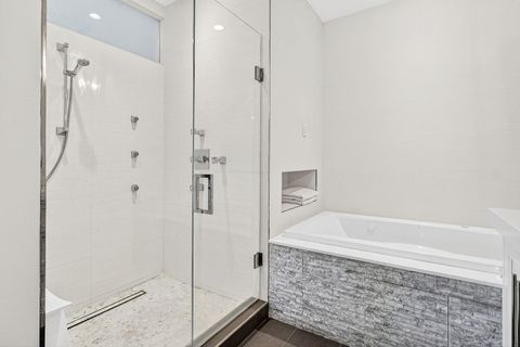 Tiny photo for 605 NE 19th Avenue, Deerfield Beach, FL 33441 (MLS # B26011658)