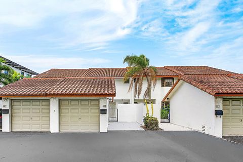 Tiny photo for 605 NE 19th Avenue, Deerfield Beach, FL 33441 (MLS # B26011658)