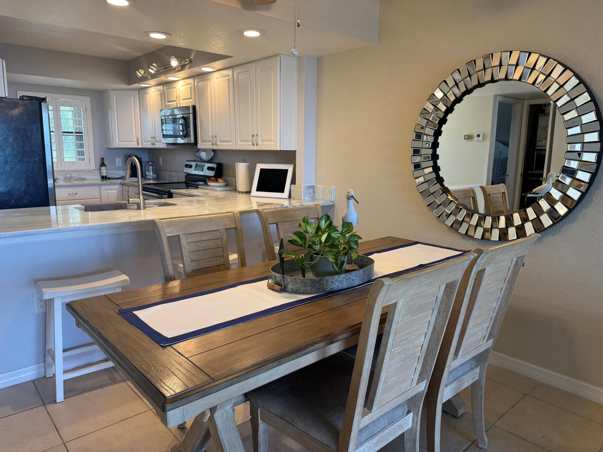 SEA PALMS CONDOMINIUM - Residential Lease