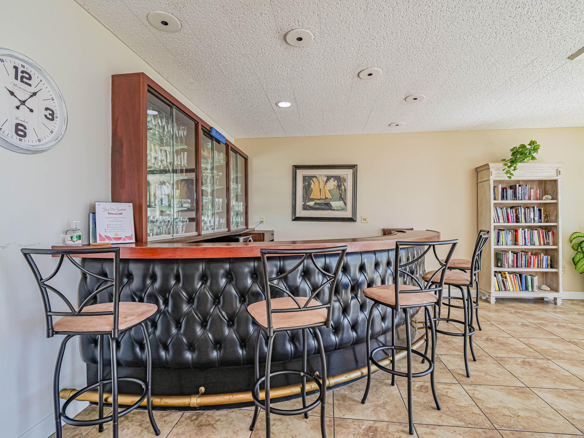 SEA PALMS CONDOMINIUM - Residential Lease