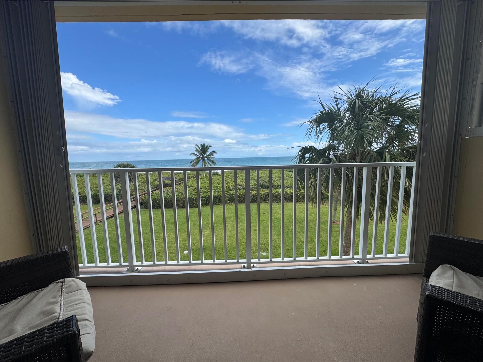 SEA PALMS CONDOMINIUM - Residential Lease