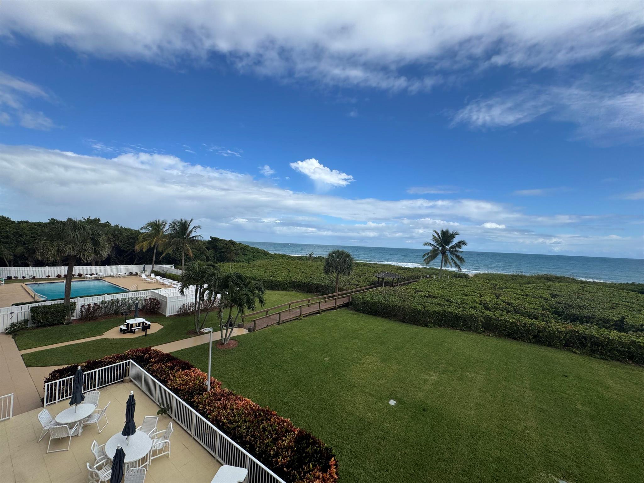 SEA PALMS CONDOMINIUM - Residential Lease