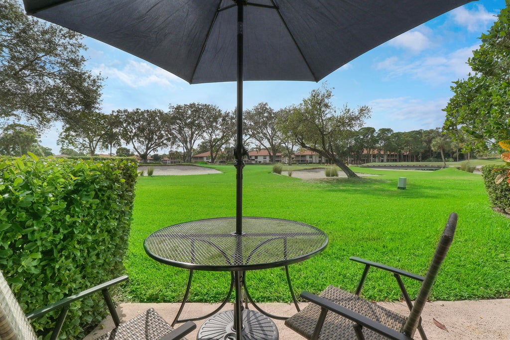 Photo of 820 Club Drive, Palm Beach Gardens, FL 33418 (MLS # R10888999)