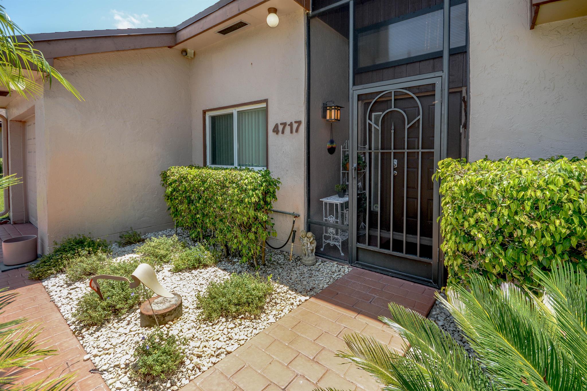 View photos, virtual tours, details... 4717 Fountains Drive S