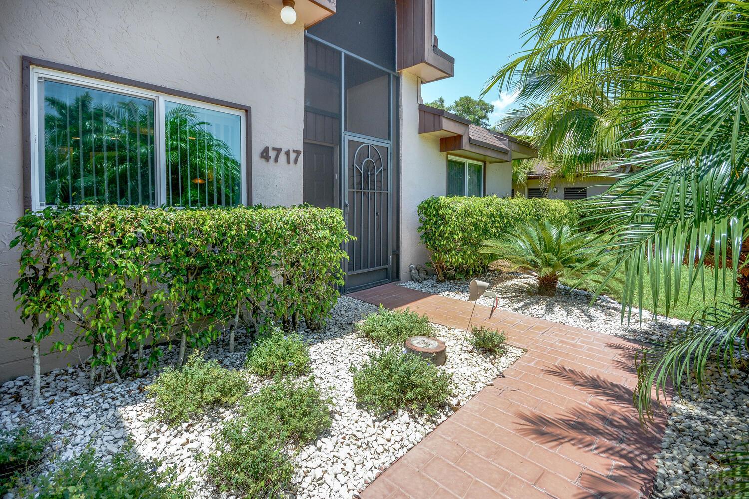 View photos, virtual tours, details... 4717 Fountains Drive S