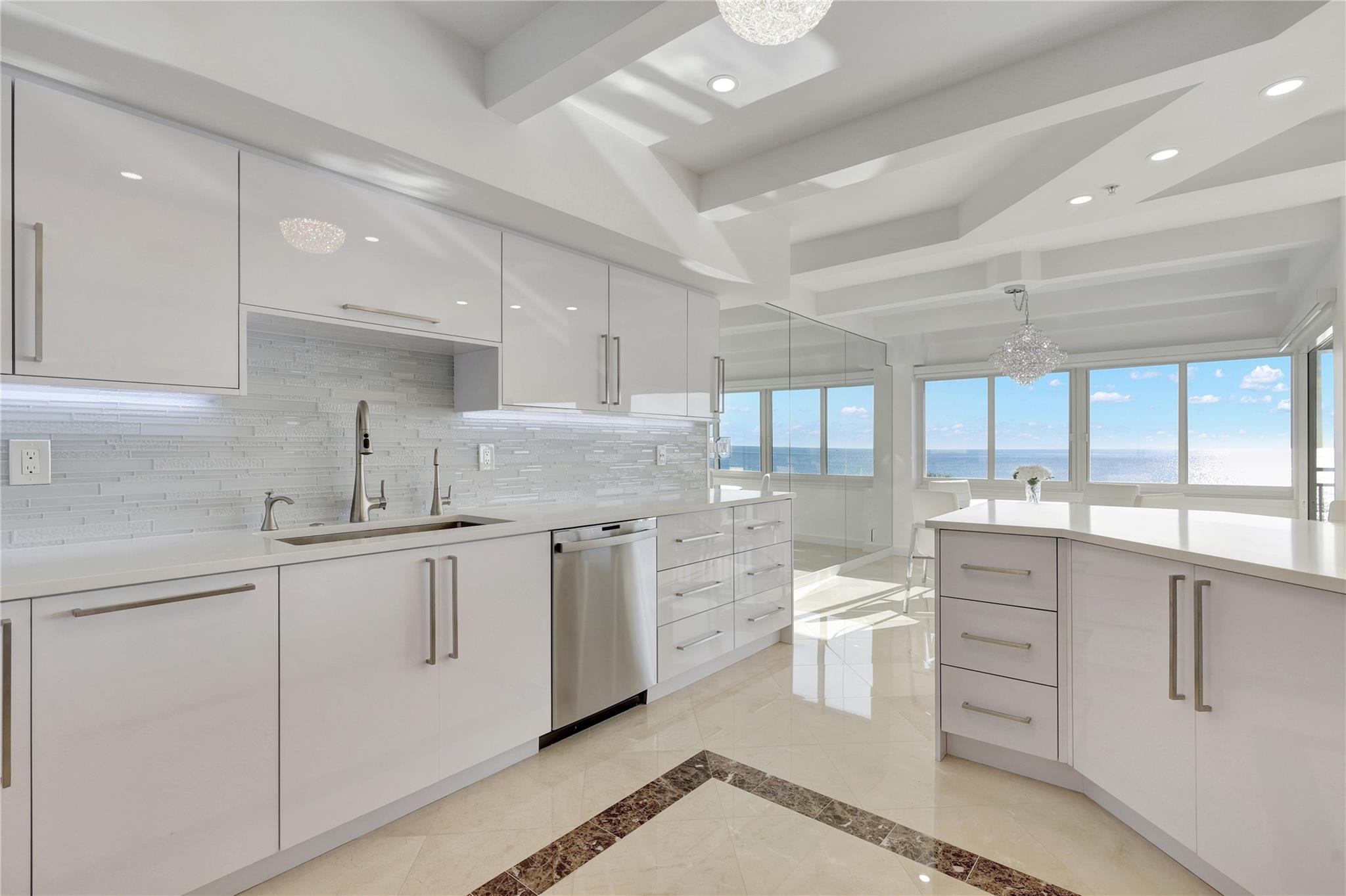 ISLAND POINT CONDO - Residential