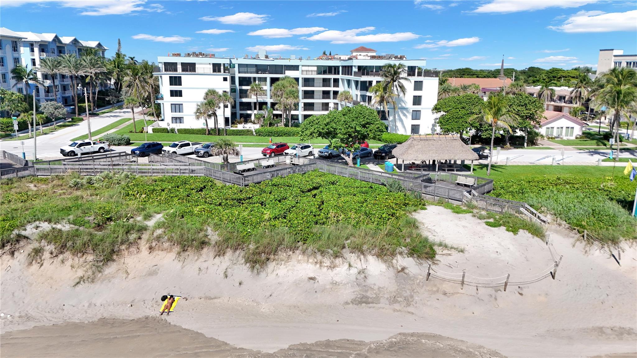 ISLAND POINT CONDO - Residential