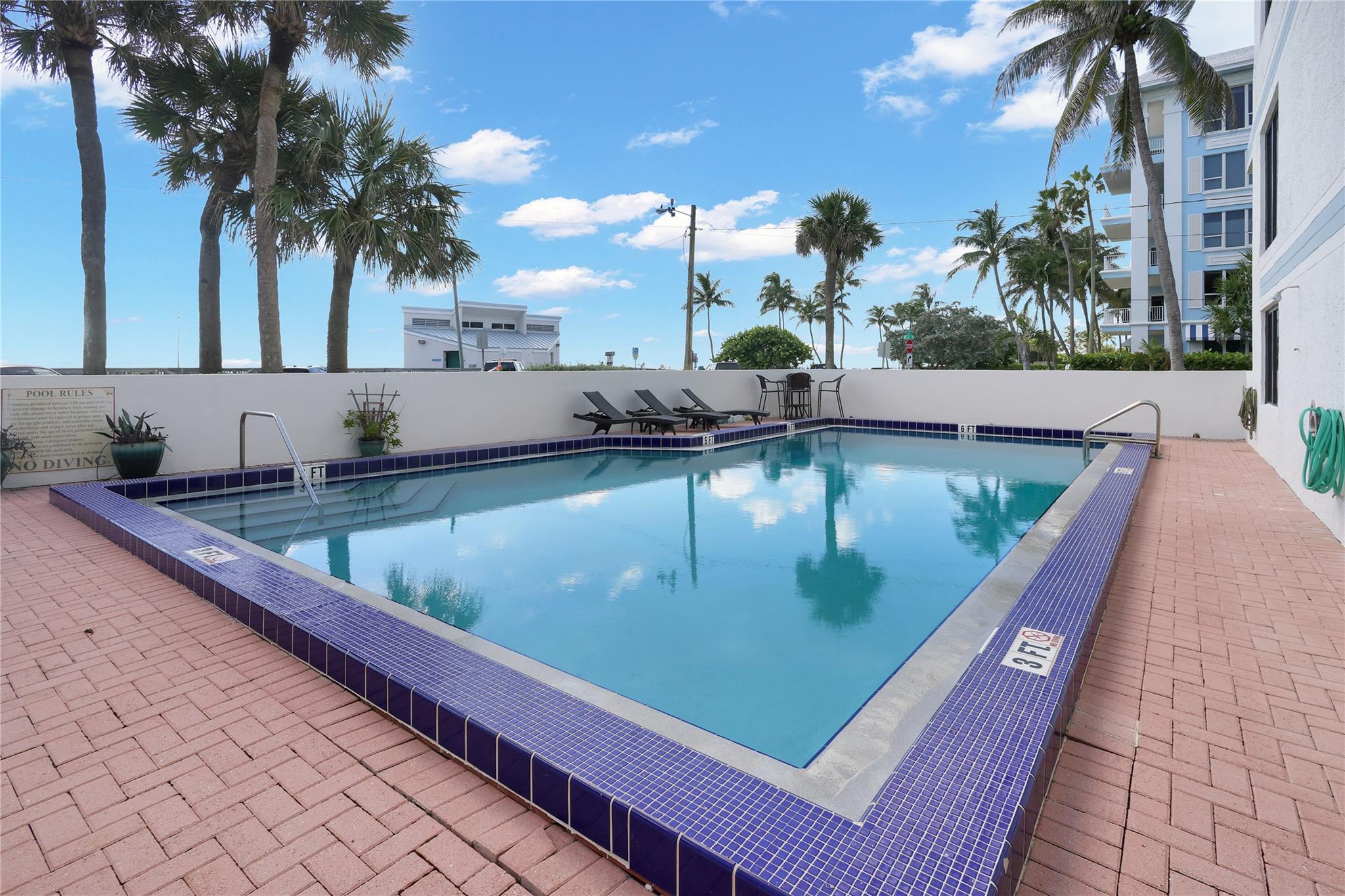 ISLAND POINT CONDO - Residential