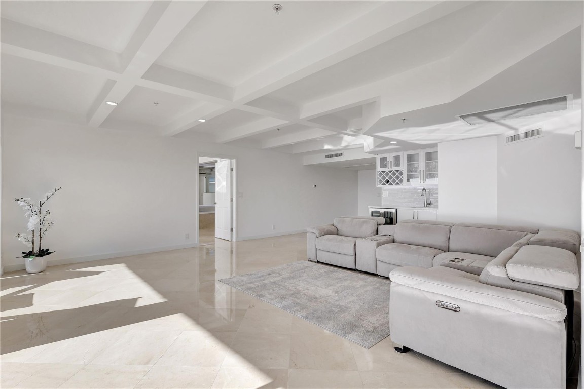 ISLAND POINT CONDO - Residential