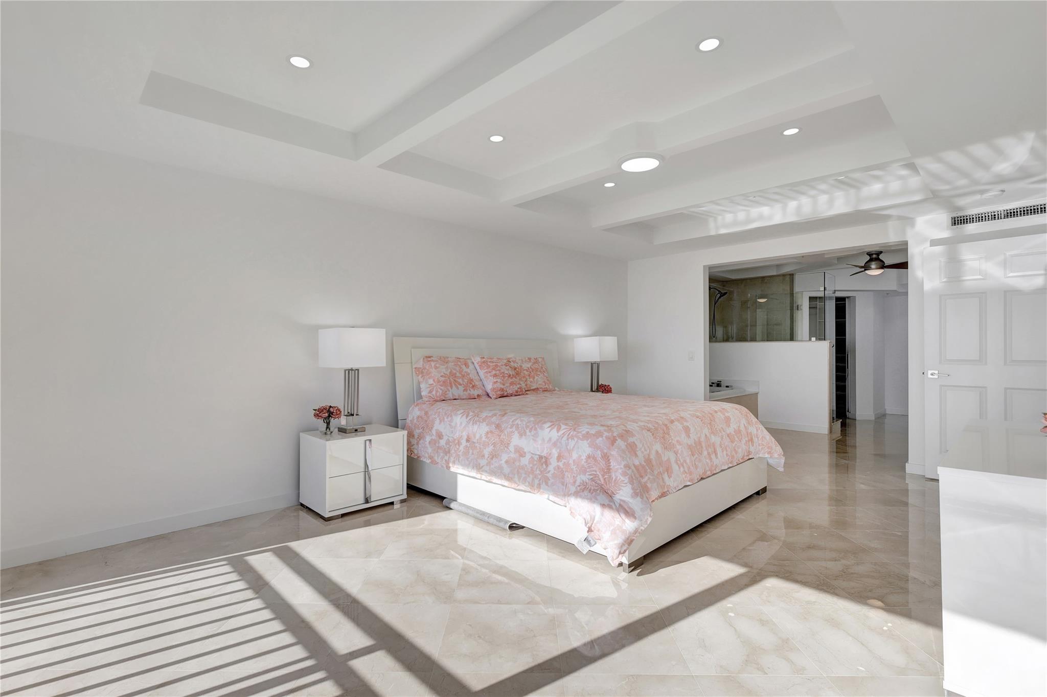 ISLAND POINT CONDO - Residential