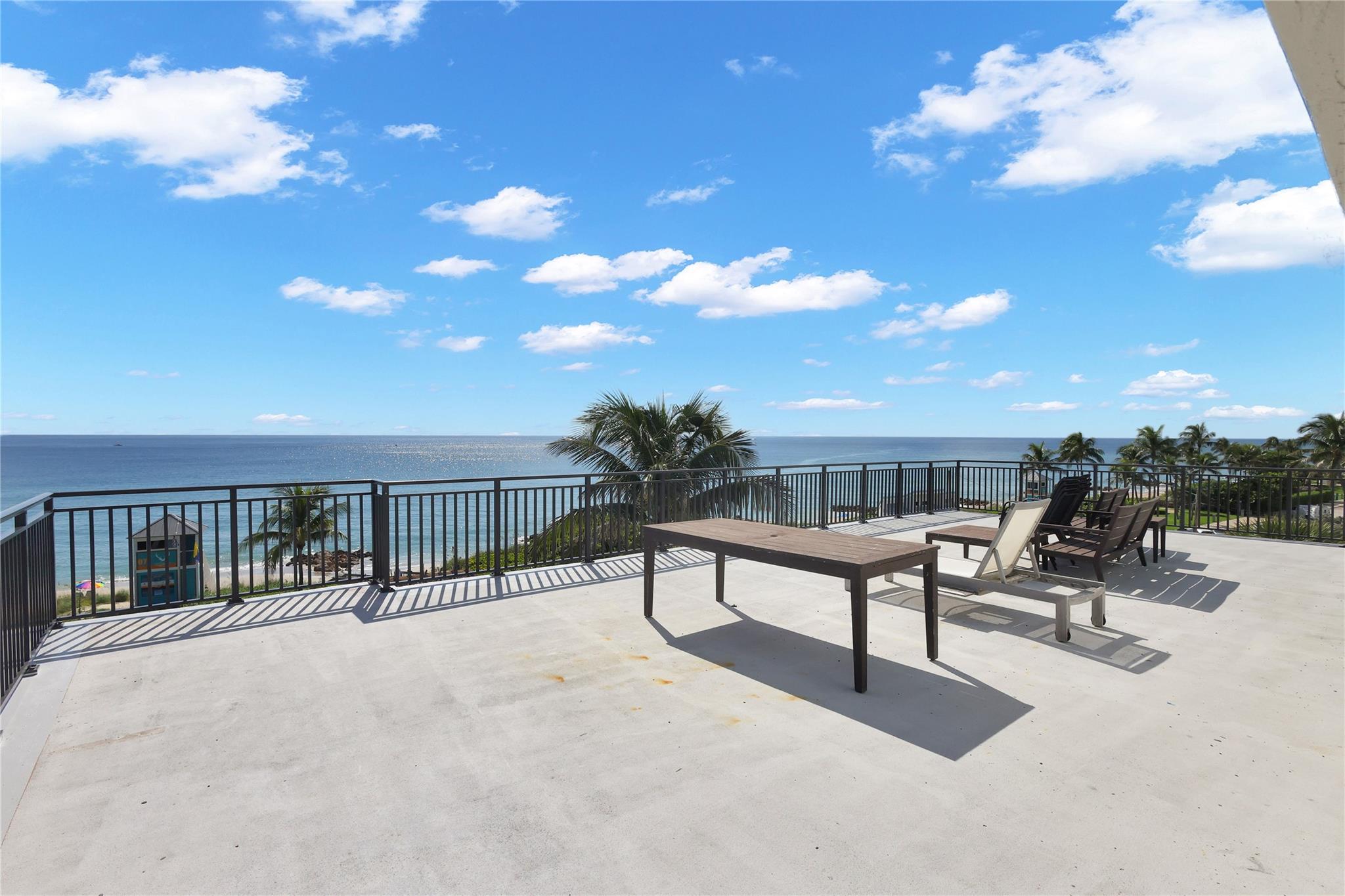 ISLAND POINT CONDO - Residential