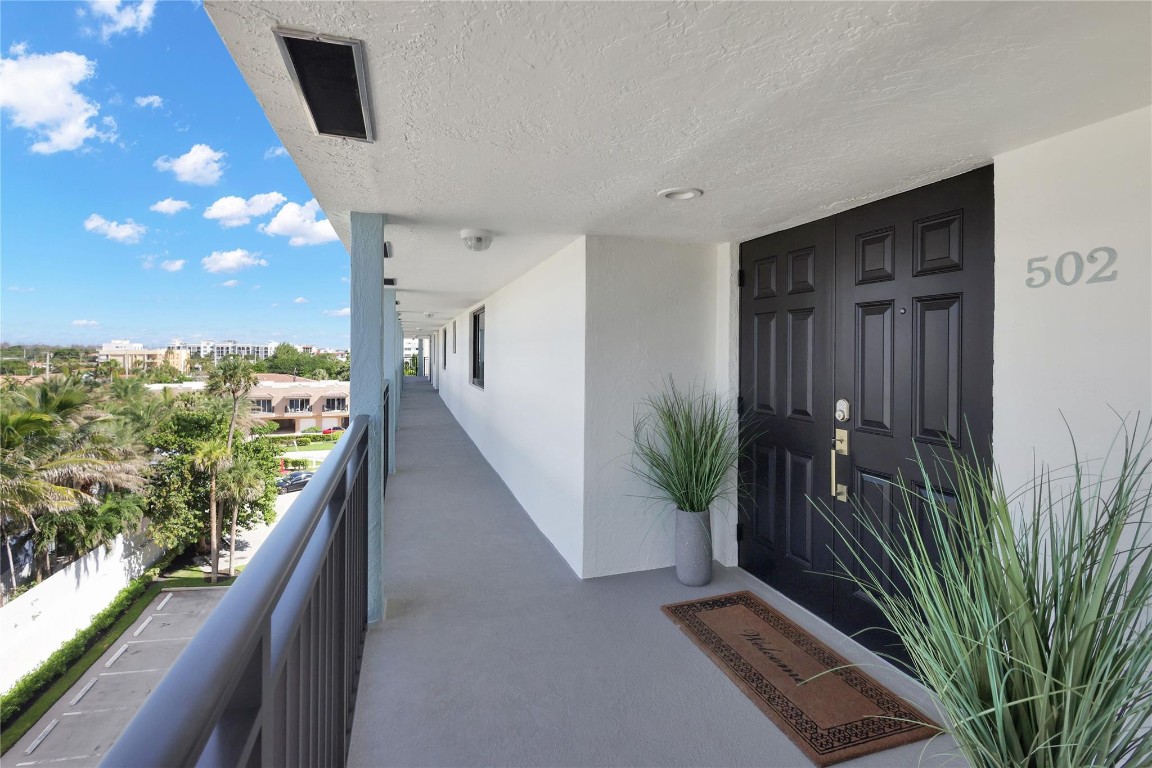 ISLAND POINT CONDO - Residential