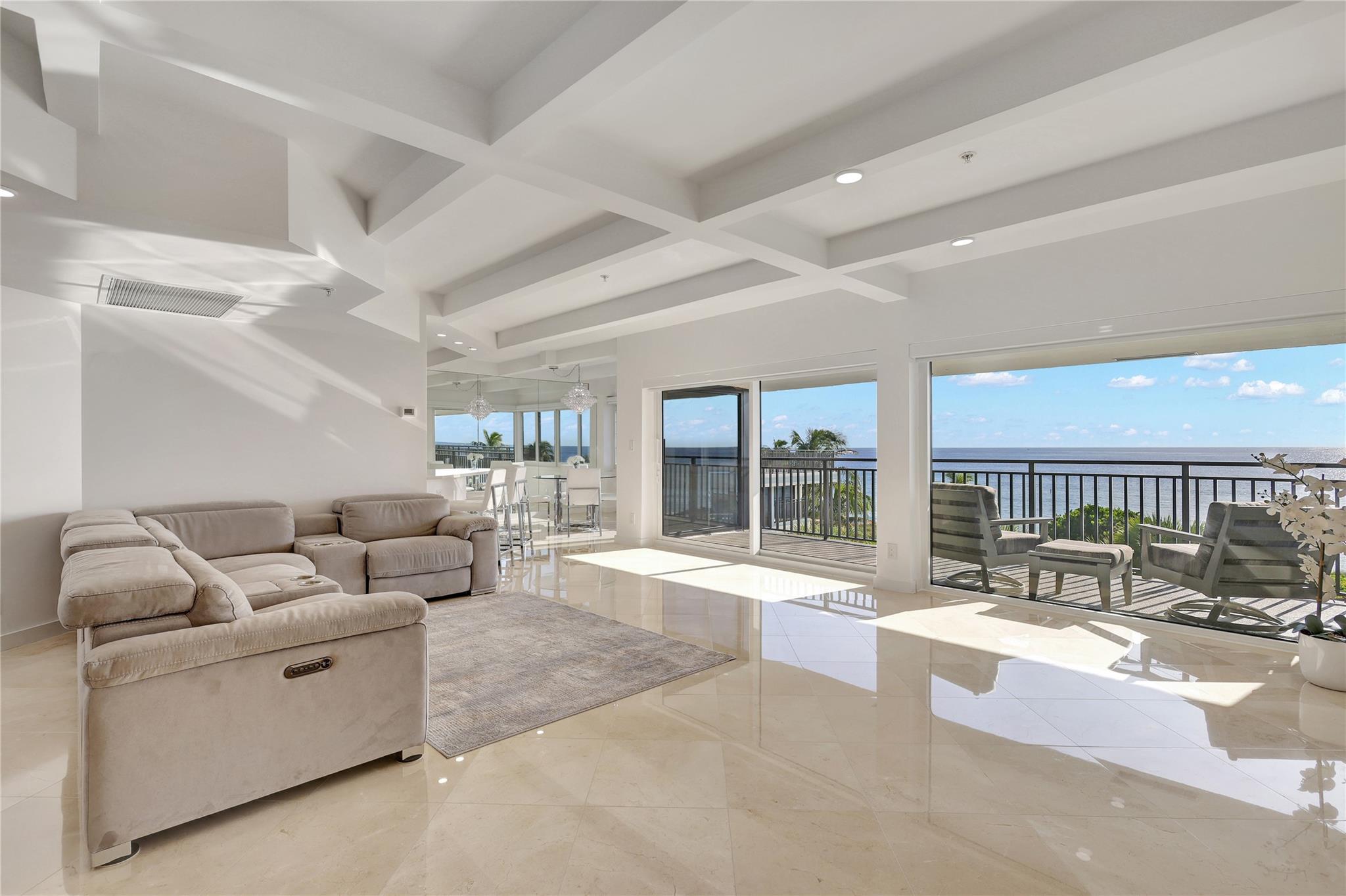 ISLAND POINT CONDO - Residential