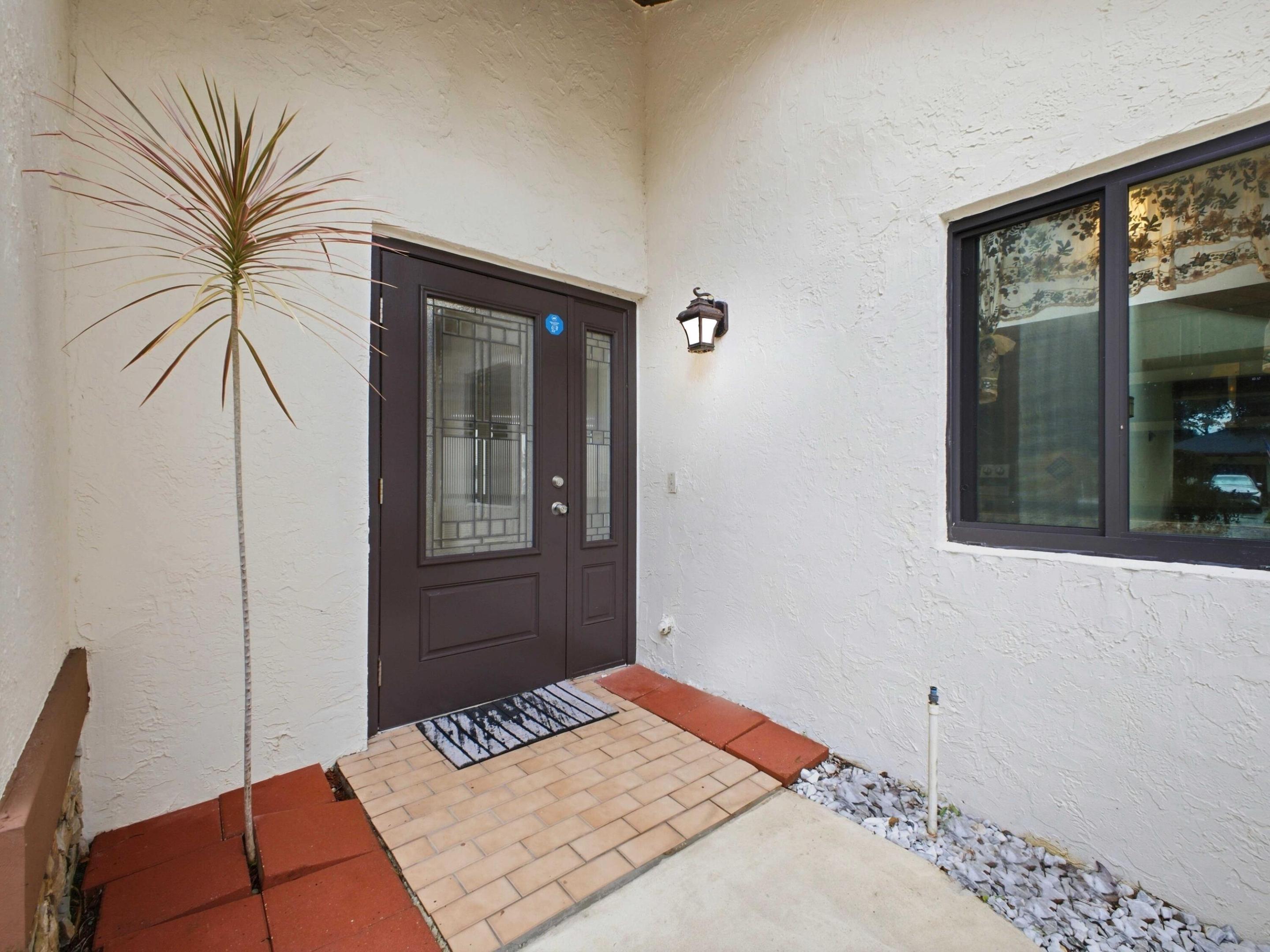 4803 BOXWOOD Circle