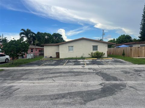 340-400 NE 44th St Deerfield Beach FL 33064