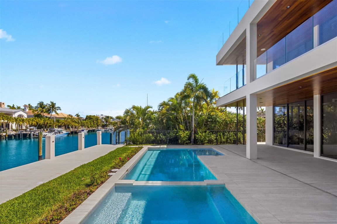 Lauderdale Harbors - Residential