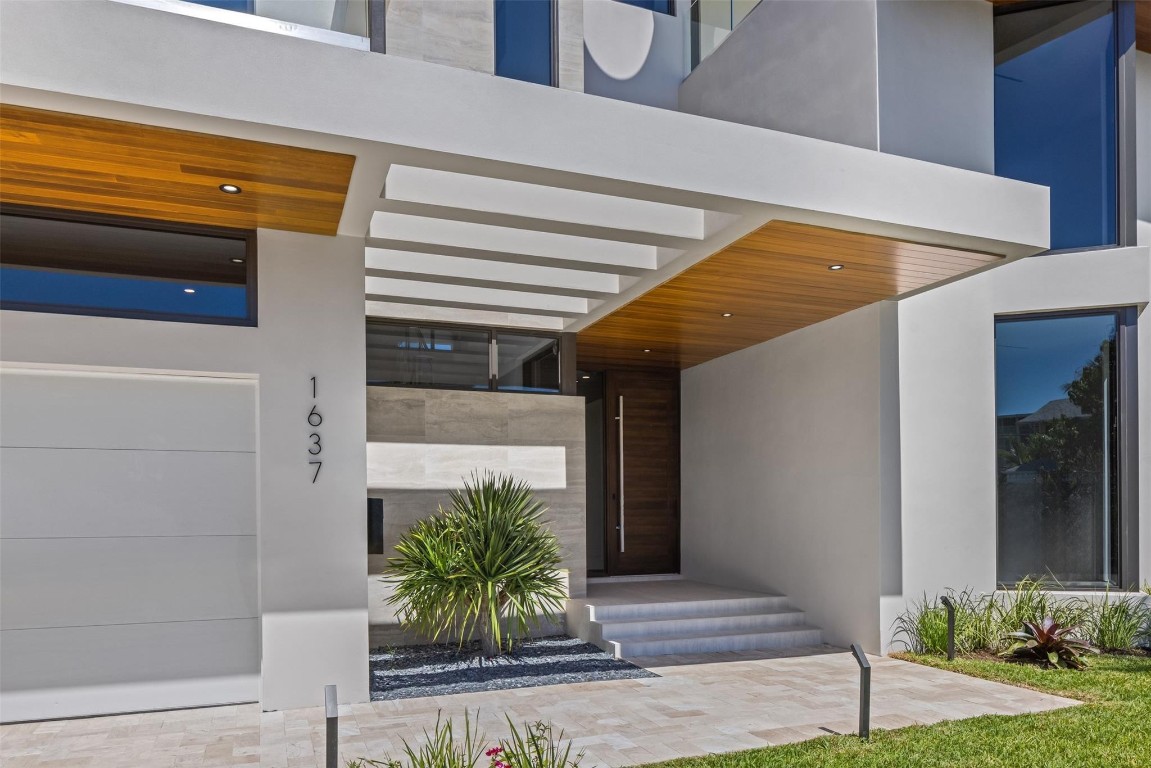 Lauderdale Harbors - Residential