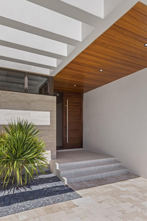 Lauderdale Harbors - Residential